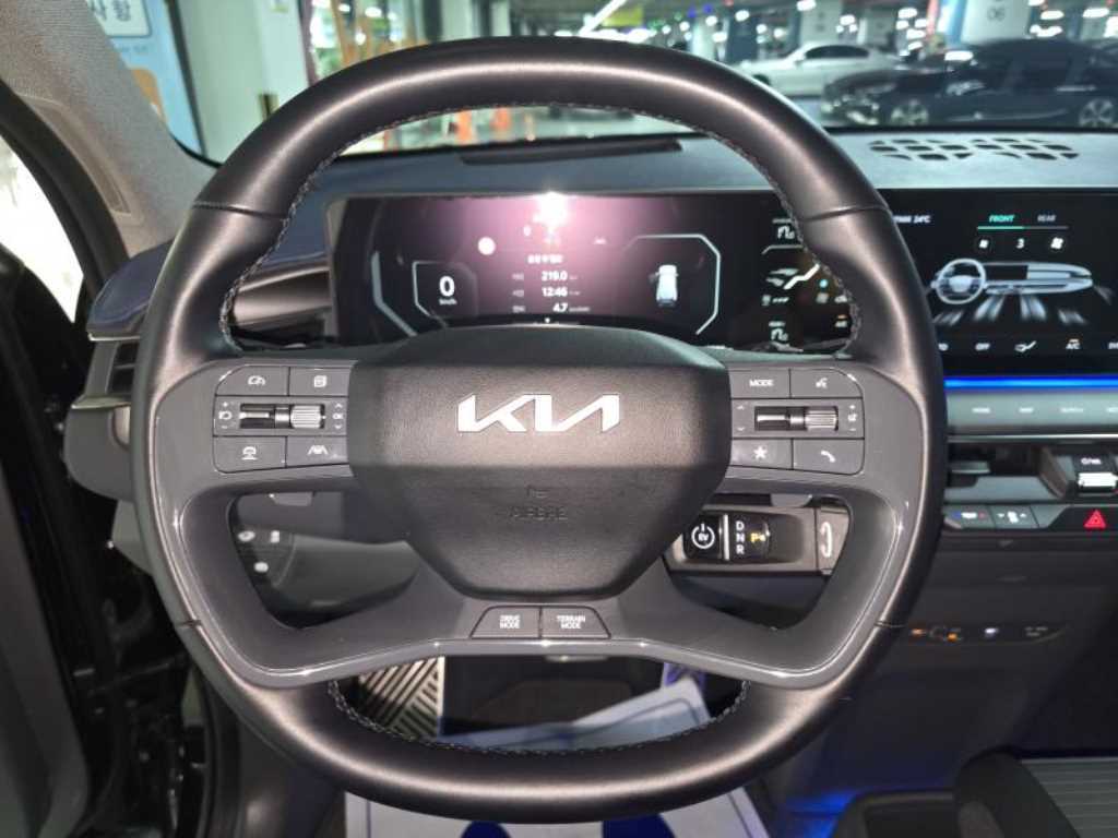 기아 EV9 롱레인지 4WD 어스 - 9
