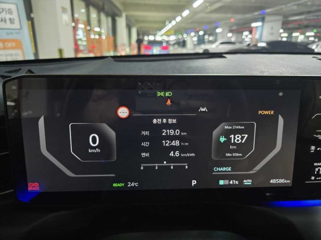 기아 EV9 롱레인지 4WD 어스 - 10