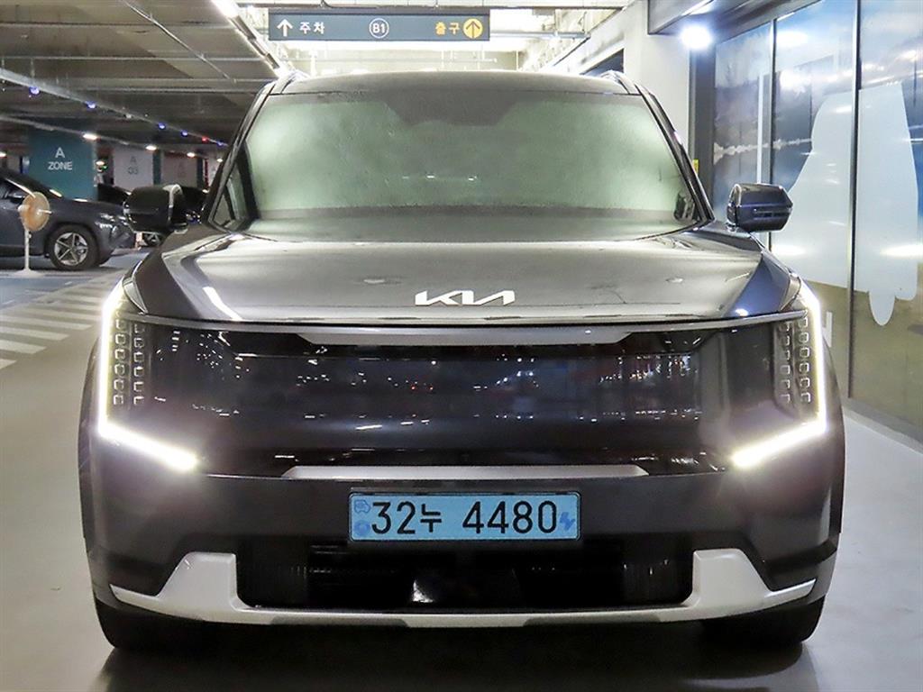 기아 EV9 롱레인지 4WD 어스 - 2