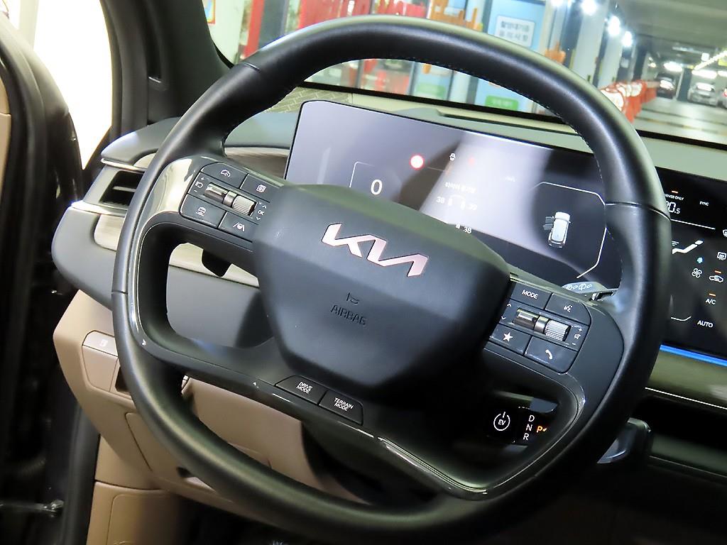 기아 EV9 롱레인지 4WD 어스 - 8