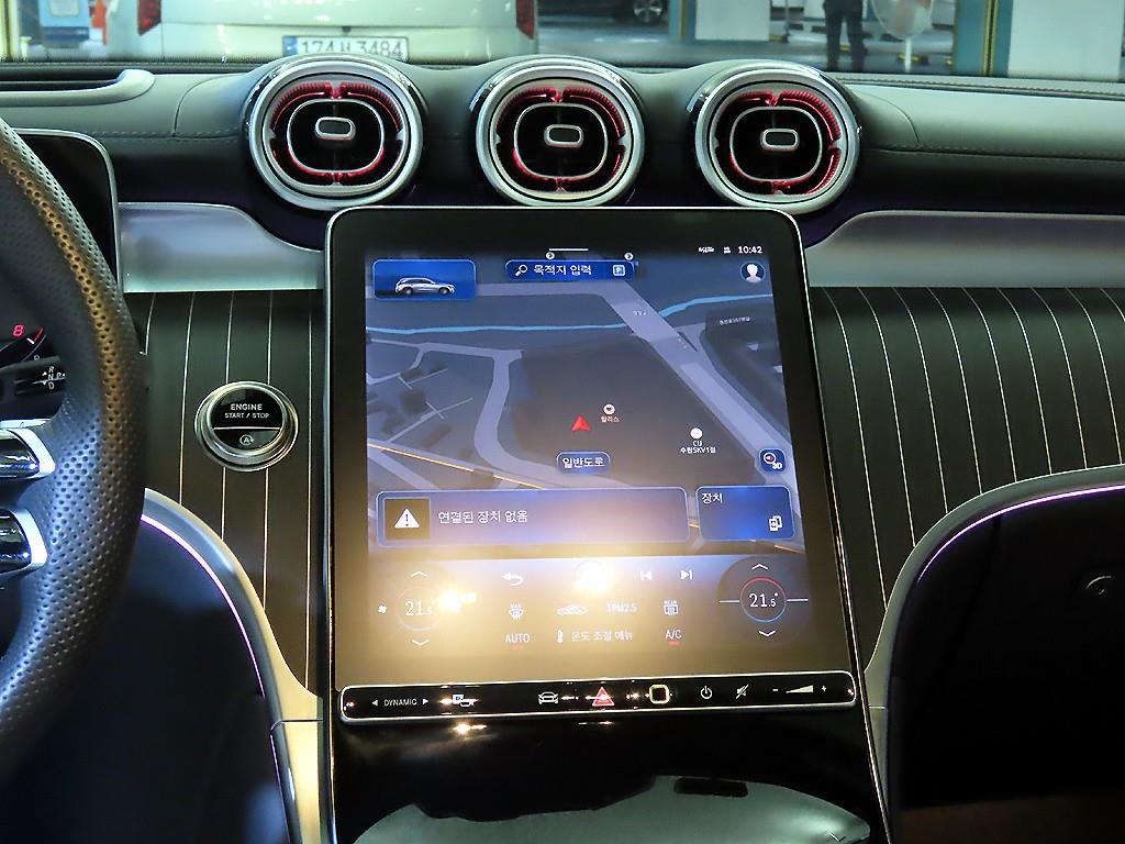 벤츠 GLC클래스(2세대) GLC 300 4매틱 AMG 라인 - 11