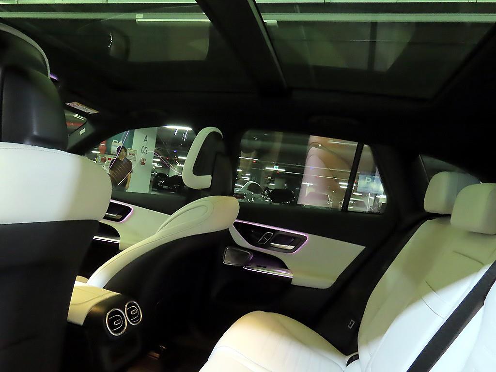 벤츠 GLC클래스(2세대) GLC 300 4매틱 AMG 라인 - 15