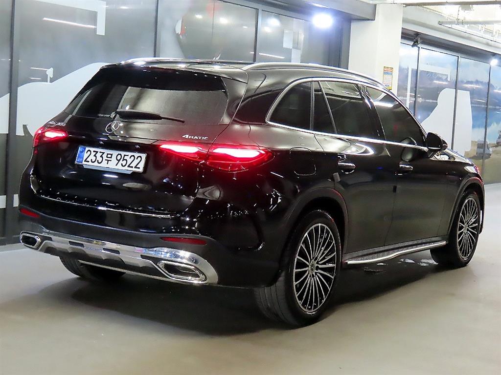 벤츠 GLC클래스(2세대) GLC 300 4매틱 AMG 라인 - 4