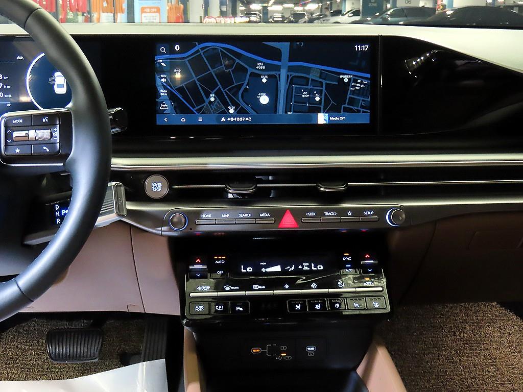 Hyundai Grandeur Hybrid (GN7) 1.6 HEV 프리미엄 - 11