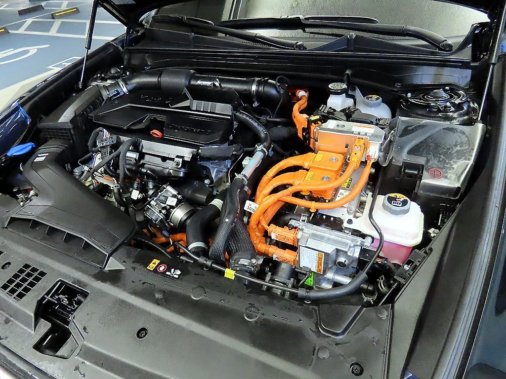 Hyundai Grandeur Hybrid (GN7) 1.6 HEV 프리미엄 - 19