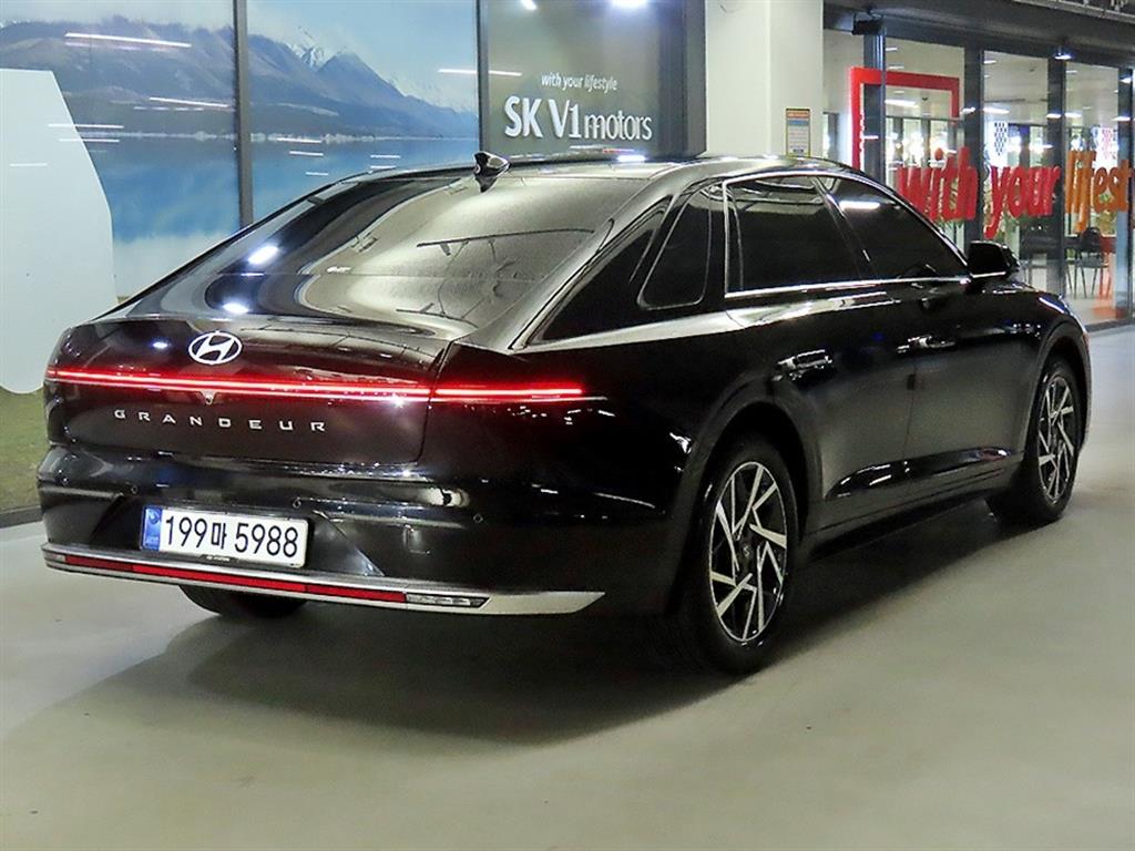 Hyundai Grandeur Hybrid (GN7) 1.6 HEV 프리미엄 - 4