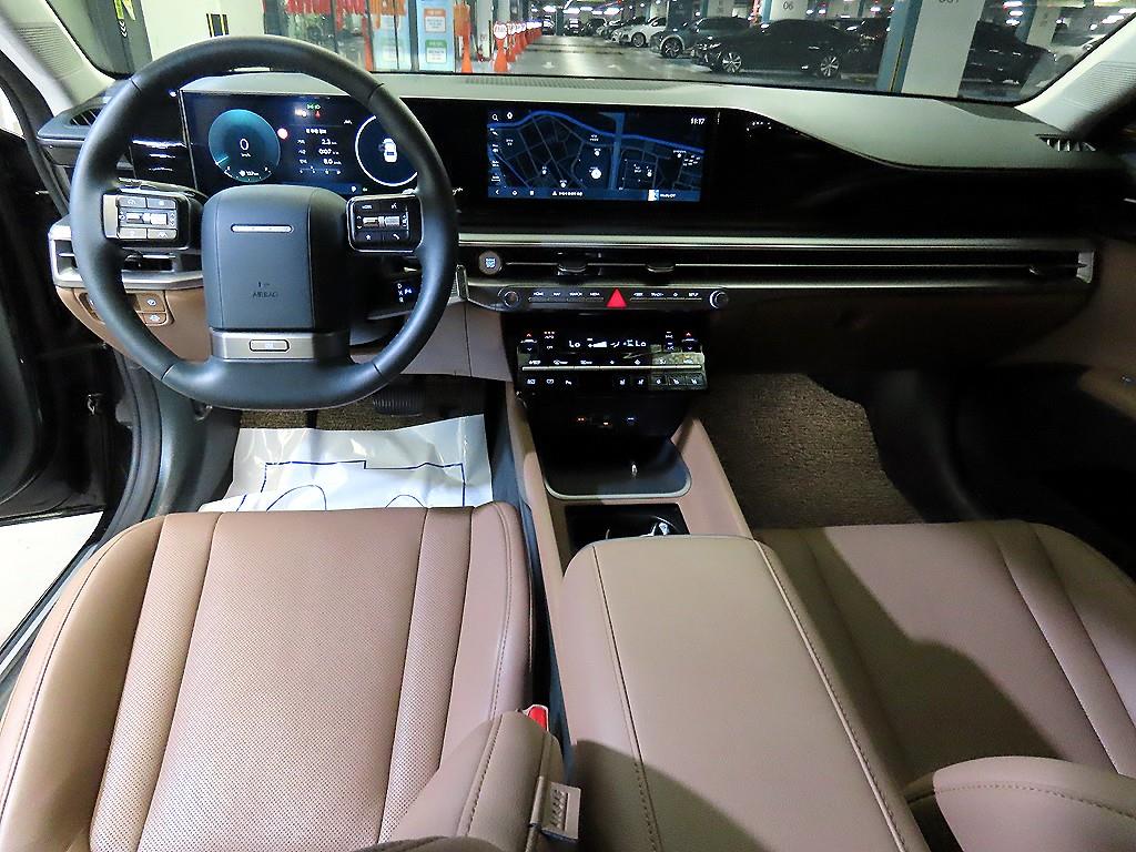 Hyundai Grandeur Hybrid (GN7) 1.6 HEV 프리미엄 - 10