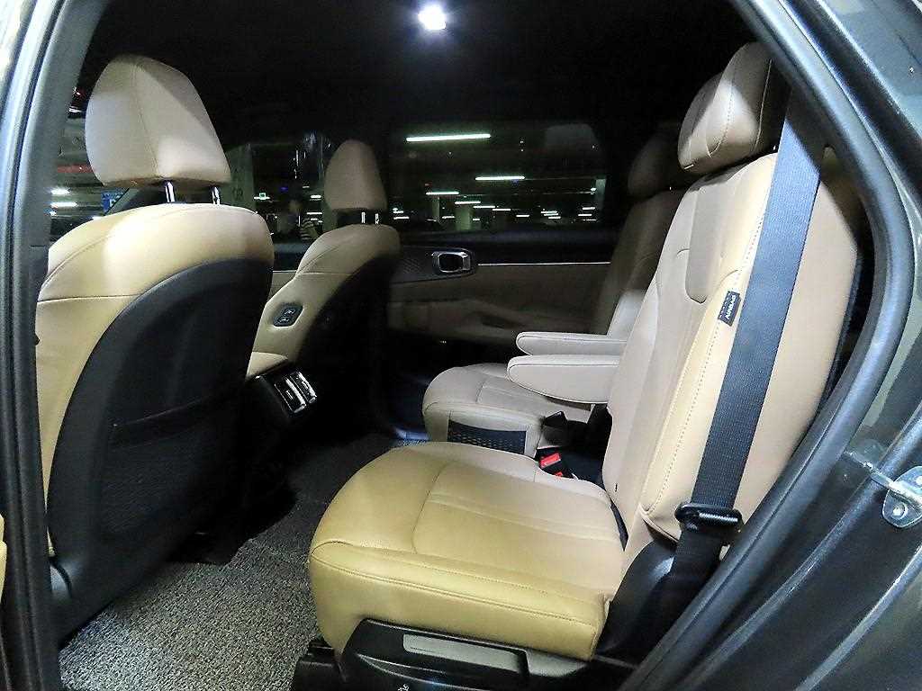 기아 더 뉴 쏘렌토 4세대 하이브리드 1.6 HEV 4WD 시그니처 - 7
