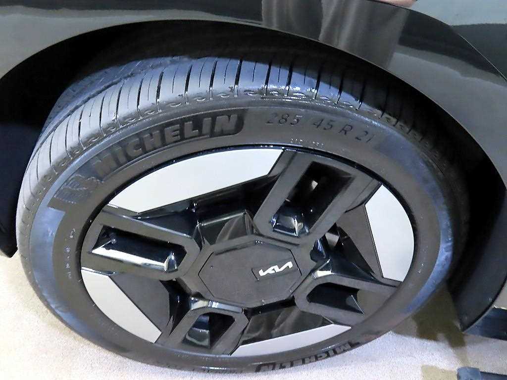 기아 EV9 롱레인지 4WD 어스 - 20