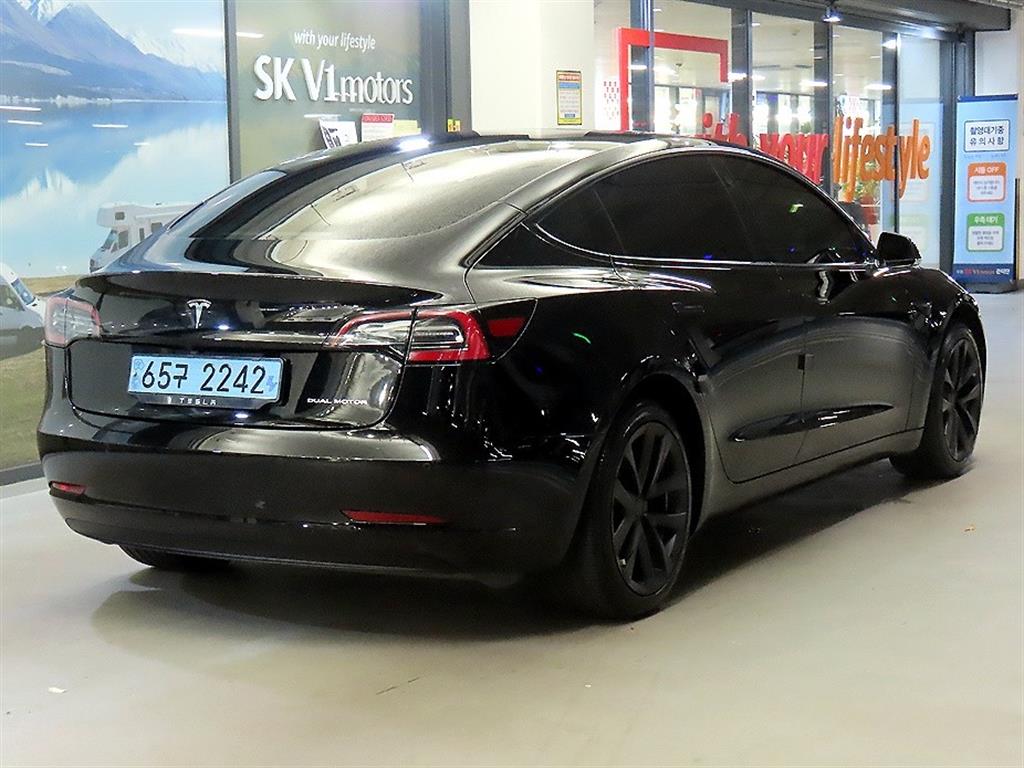 테슬라 모델 3 AWD 롱 레인지 - 4