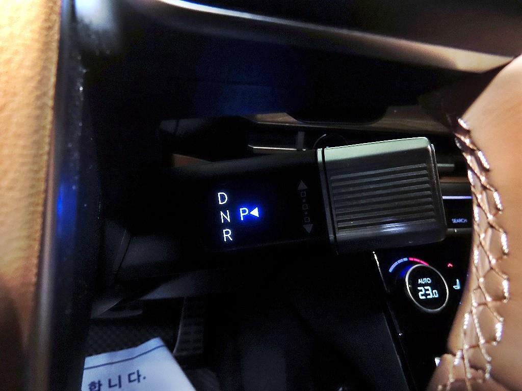 Hyundai Santa Fe Hybrid MX5 1.6 HEV 2WD 프레스티지 - 12