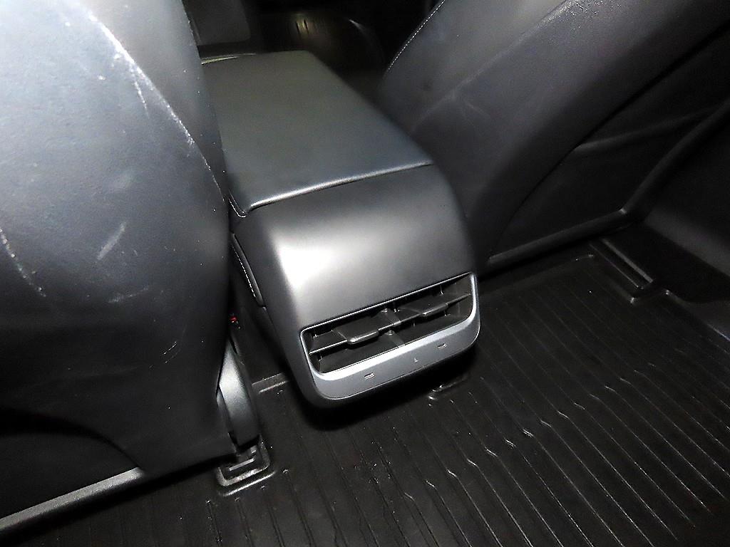 Tesla Model 3 AWD 롱 레인지 - 16