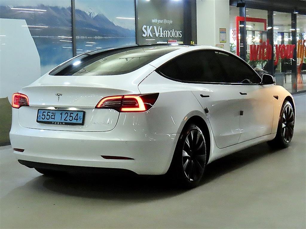 Tesla Model 3 AWD 롱 레인지 - 4