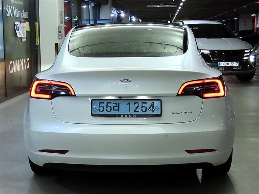 Tesla Model 3 AWD 롱 레인지 - 5