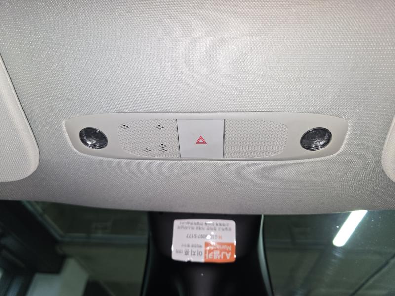 Tesla Model Y AWD 롱 레인지 - 13