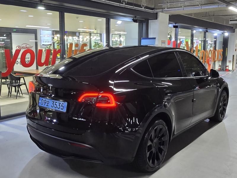 Tesla Model Y AWD 롱 레인지 - 4