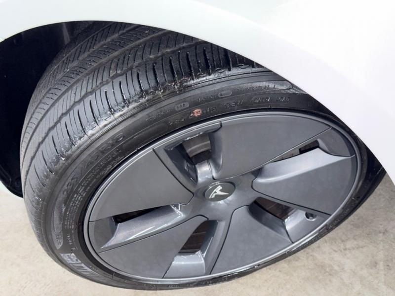 테슬라 모델 3 AWD 롱 레인지 - 20