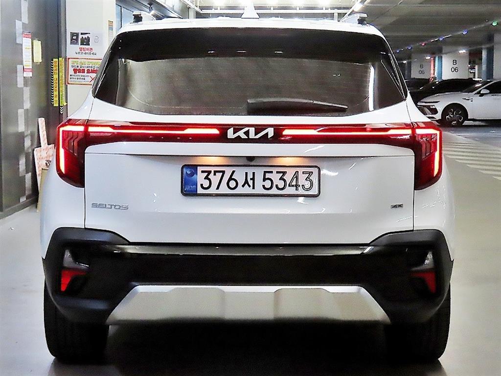 기아 더 뉴 셀토스 1.6 가솔린 터보 4WD 시그니처 - 5