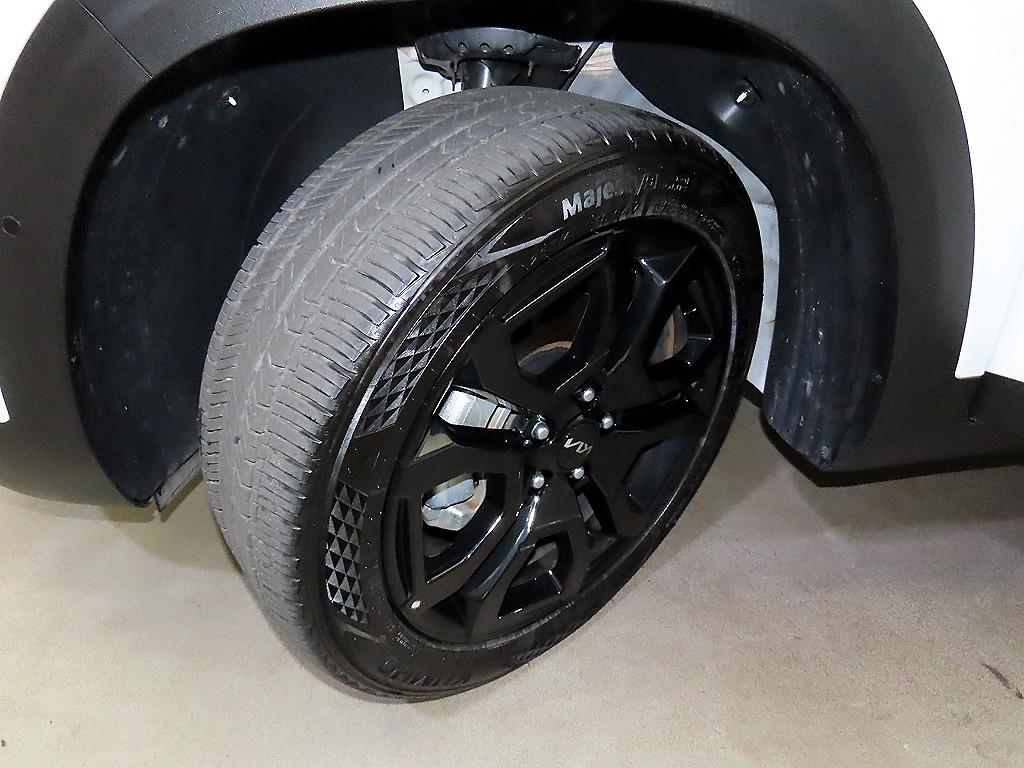 Kia The New Seltos 1.6 가솔린 터보 4WD 시그니처 그래비티 - 20