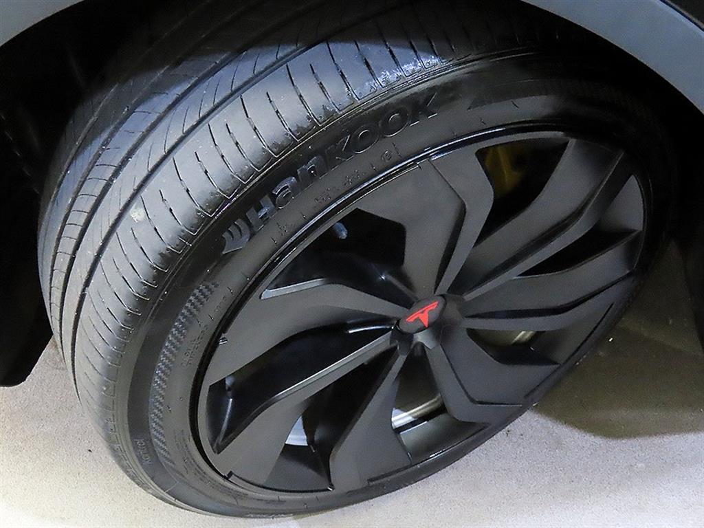 Tesla Model Y AWD 롱 레인지 - 20