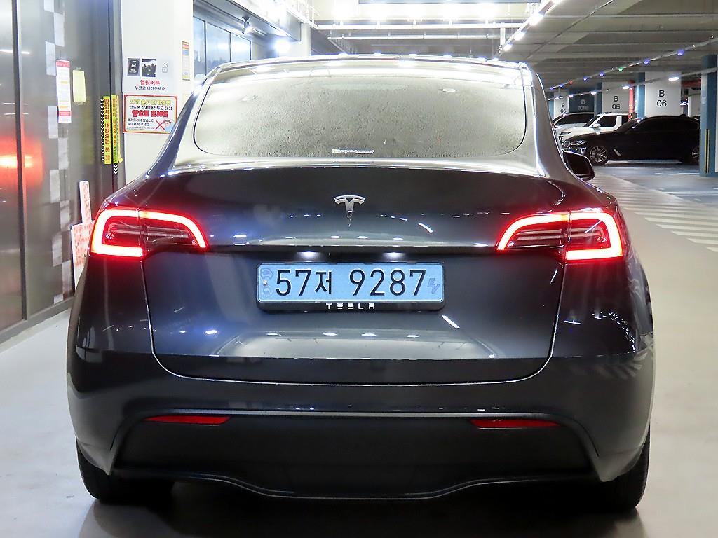 테슬라 모델 Y RWD - 5