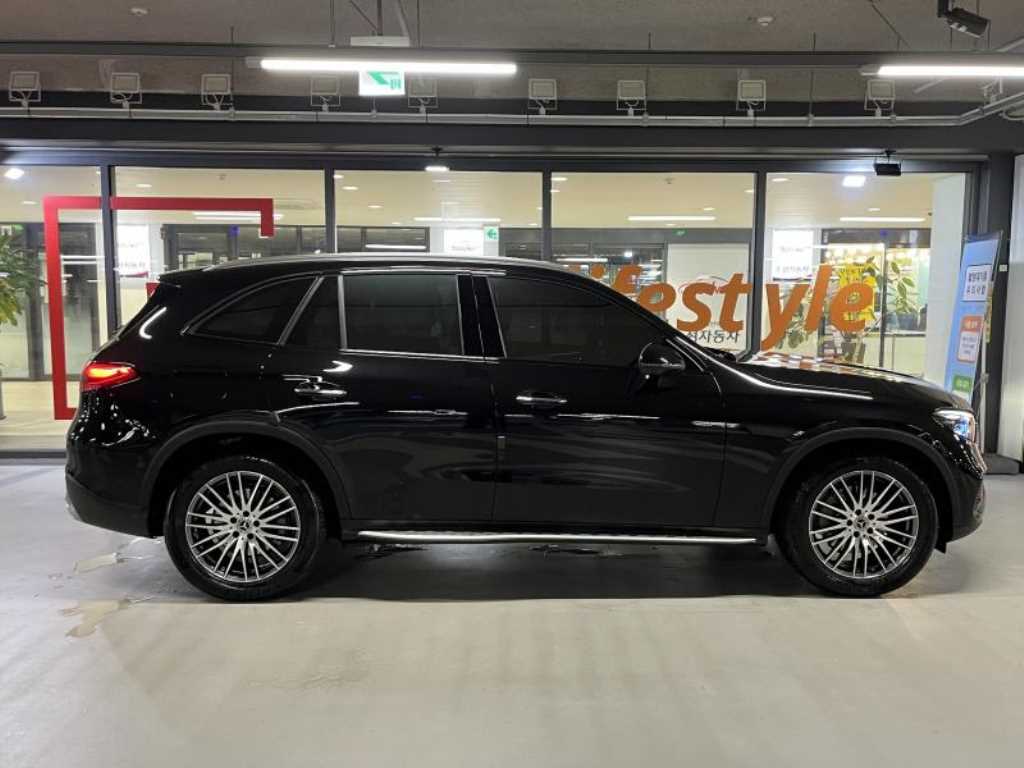 Mercedes-Benz GLC클래스(2세대) GLC 300 4매틱 아방가르드 - 3