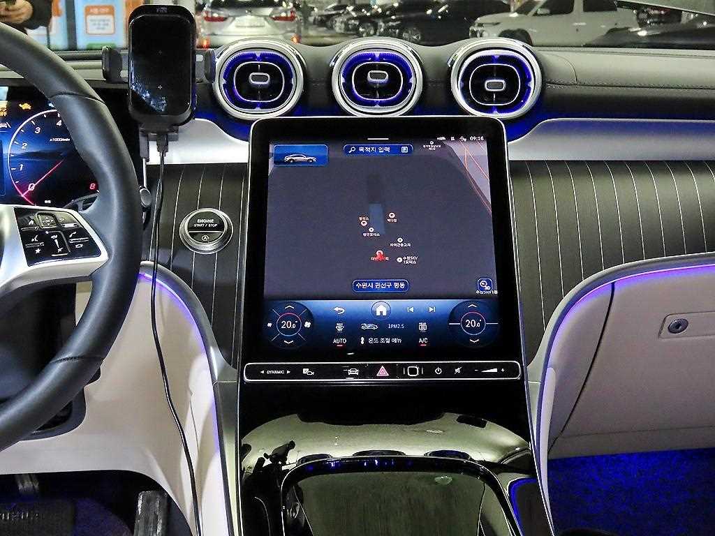 벤츠 GLC클래스(2세대) GLC 300 4매틱 쿠페 아방가르드 - 11