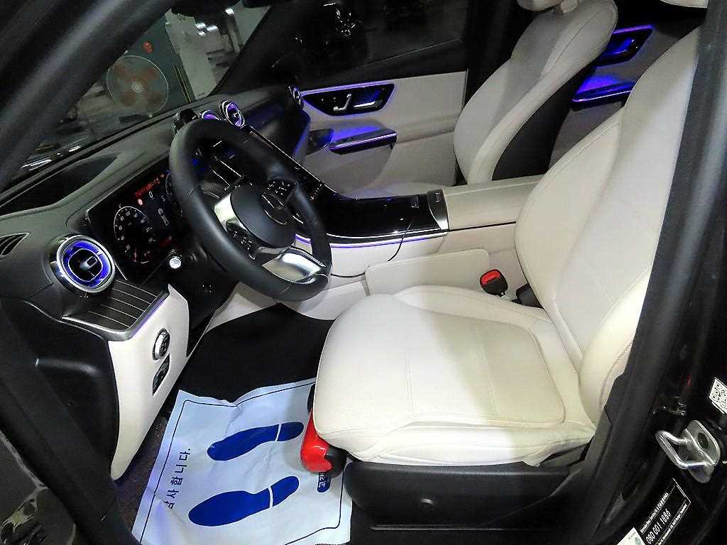 벤츠 GLC클래스(2세대) GLC 300 4매틱 쿠페 아방가르드 - 6