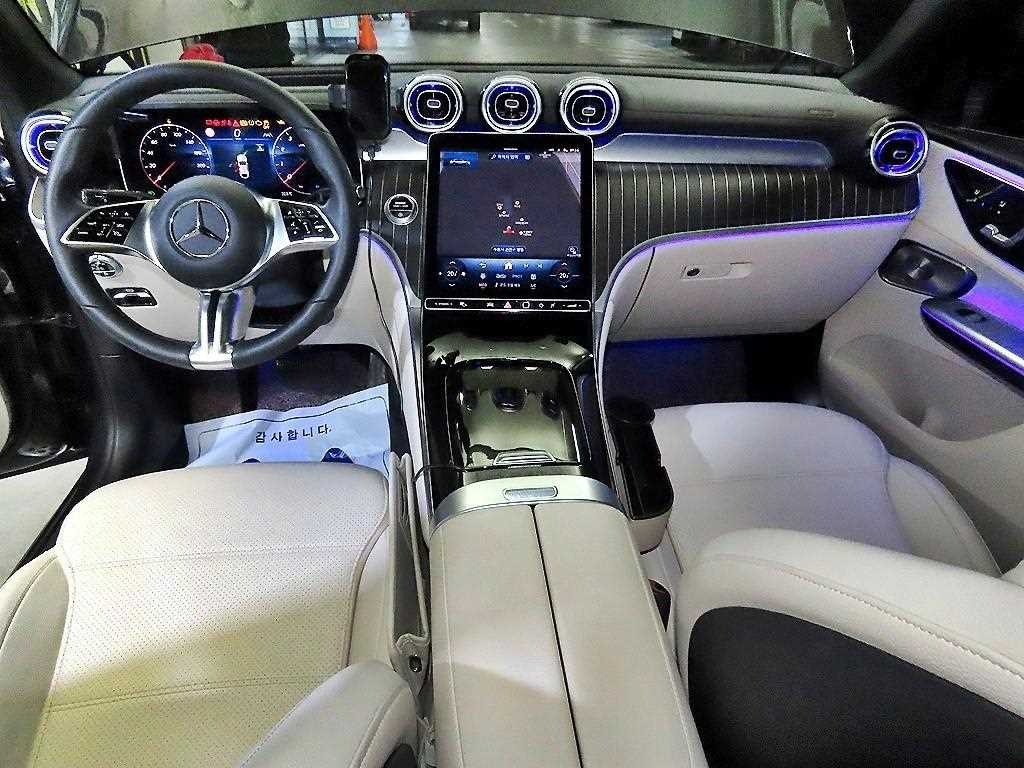 벤츠 GLC클래스(2세대) GLC 300 4매틱 쿠페 아방가르드 - 10