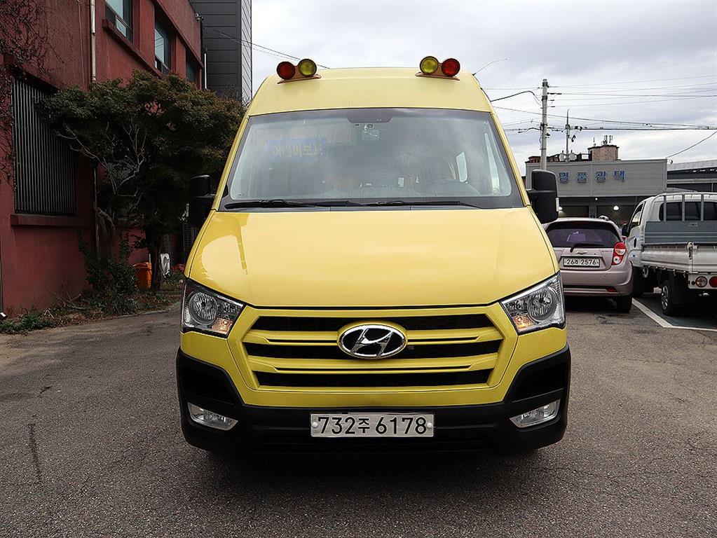 Hyundai Solati 15인승 디럭스