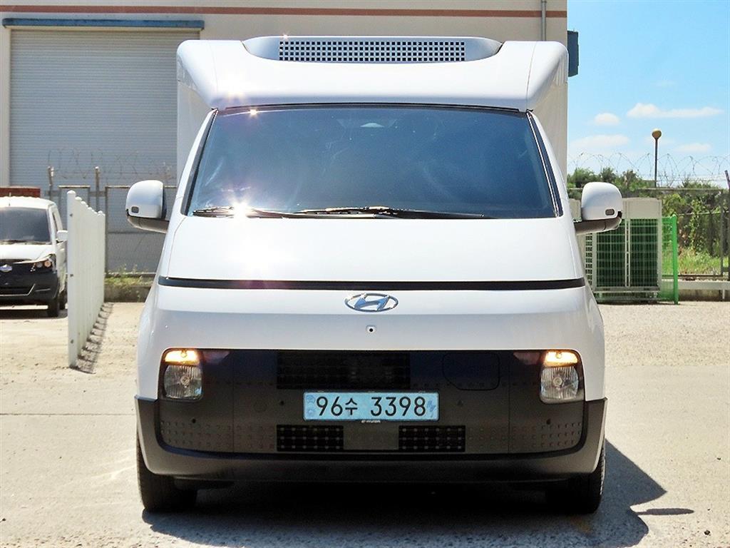 Hyundai ST1 EV 카고 냉동 프리미엄