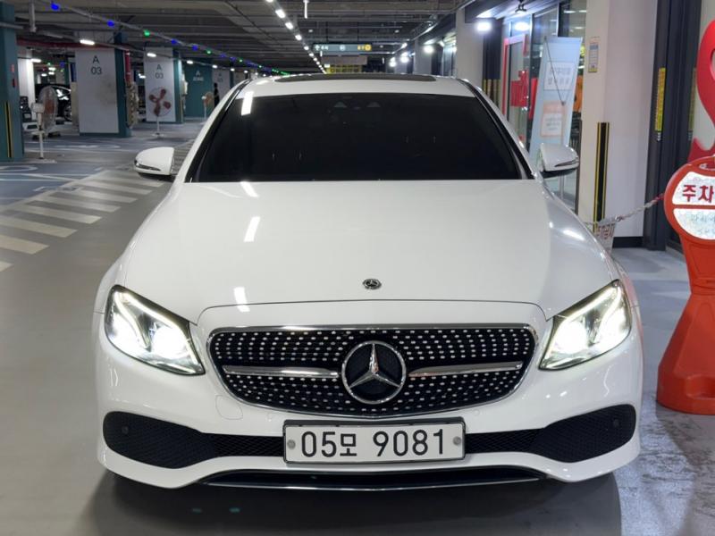 벤츠 E클래스(5세대) E220d 아방가르드