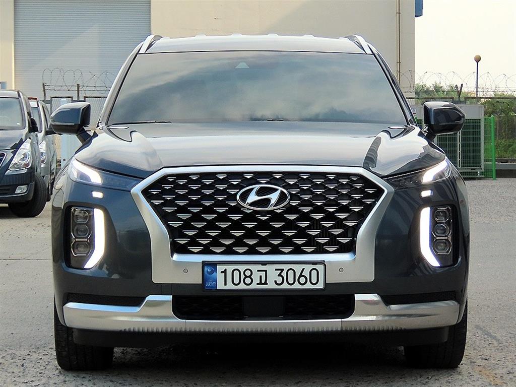 Exterior photo of the 2021 Hyundai Palisade, VIN ...186063