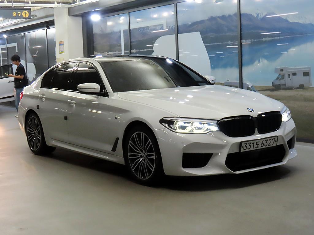 BMW 5시리즈(7세대) 530i xDrive M스포츠팩 플러스