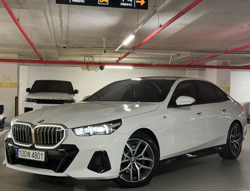 BMW 5시리즈(8세대) 520i M 스포츠