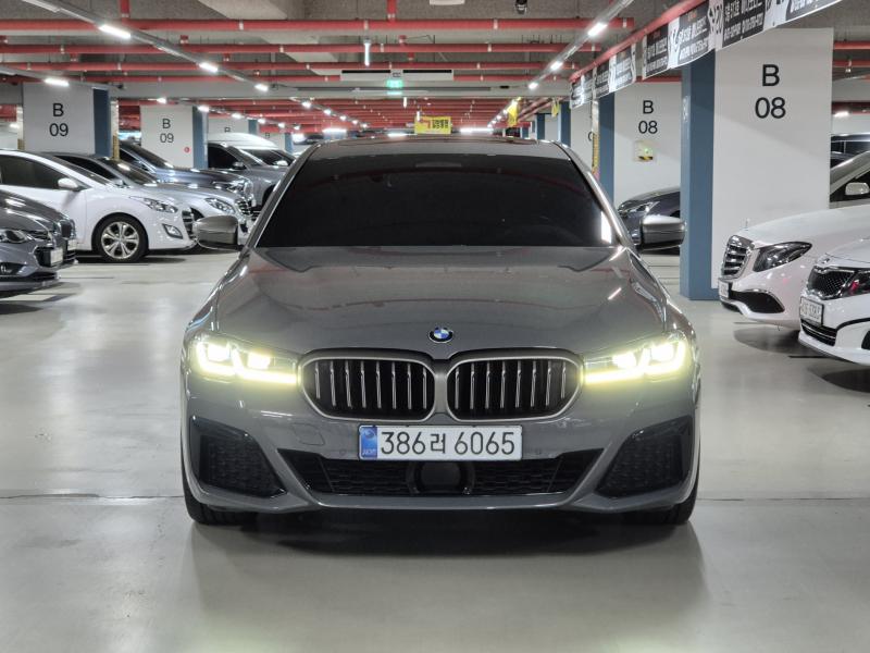 BMW 5시리즈(7세대) 523d M 스포츠팩