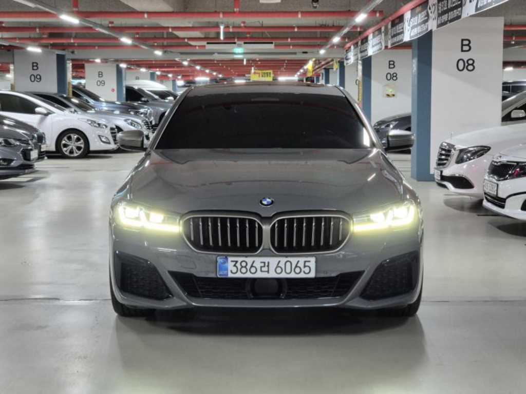 BMW 5시리즈(7세대) 523d M 스포츠팩