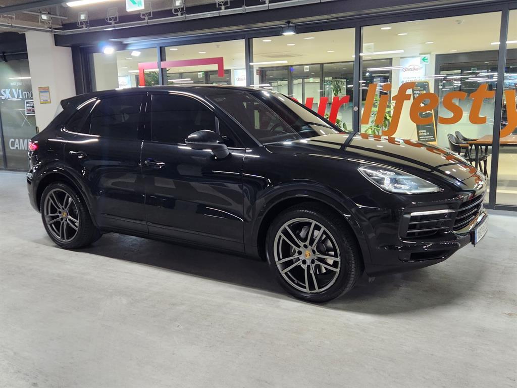 포르쉐 카이엔(3세대) 3.0 V6 플래티넘 에디션