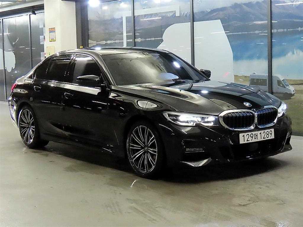 BMW 3시리즈(7세대) 320i M 스포츠팩