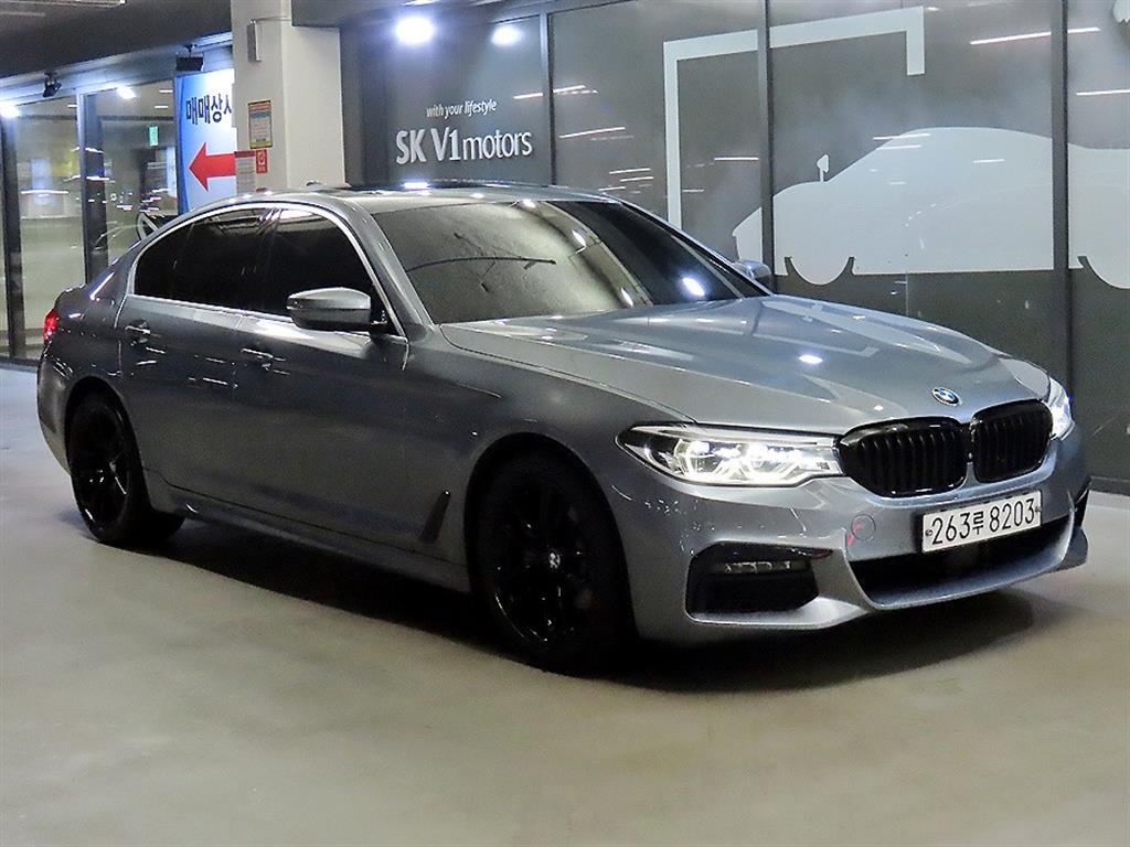 BMW 5시리즈(7세대) 520d M스포츠팩 플러스