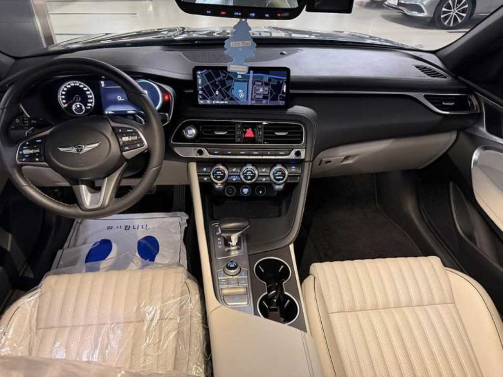 Genesis The New G70 가솔린 2.0T AWD 기본형
