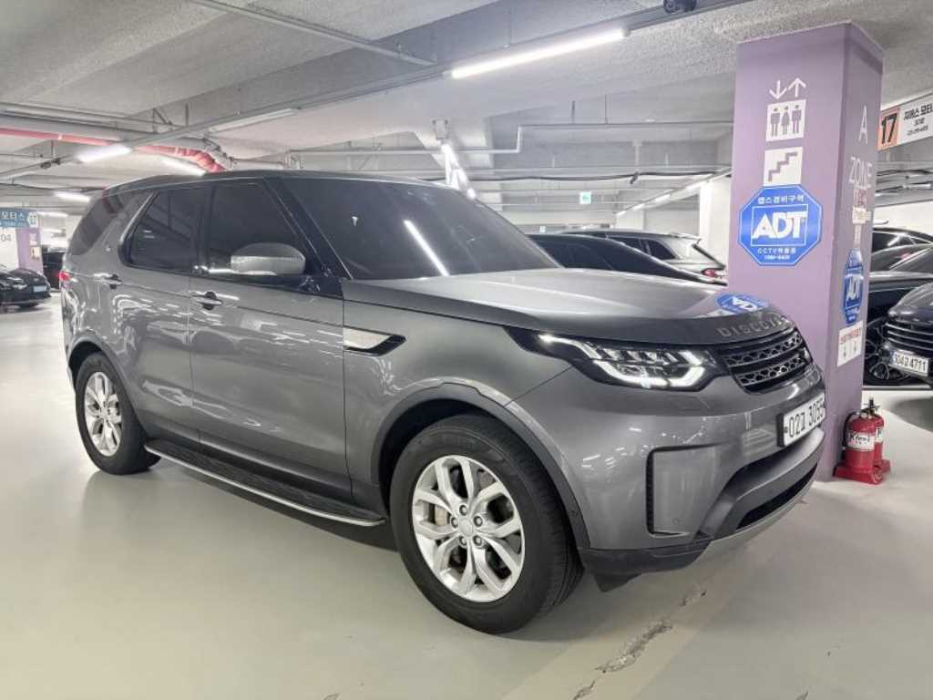 Land Rover Discovery 5 3.0 SD6 SE