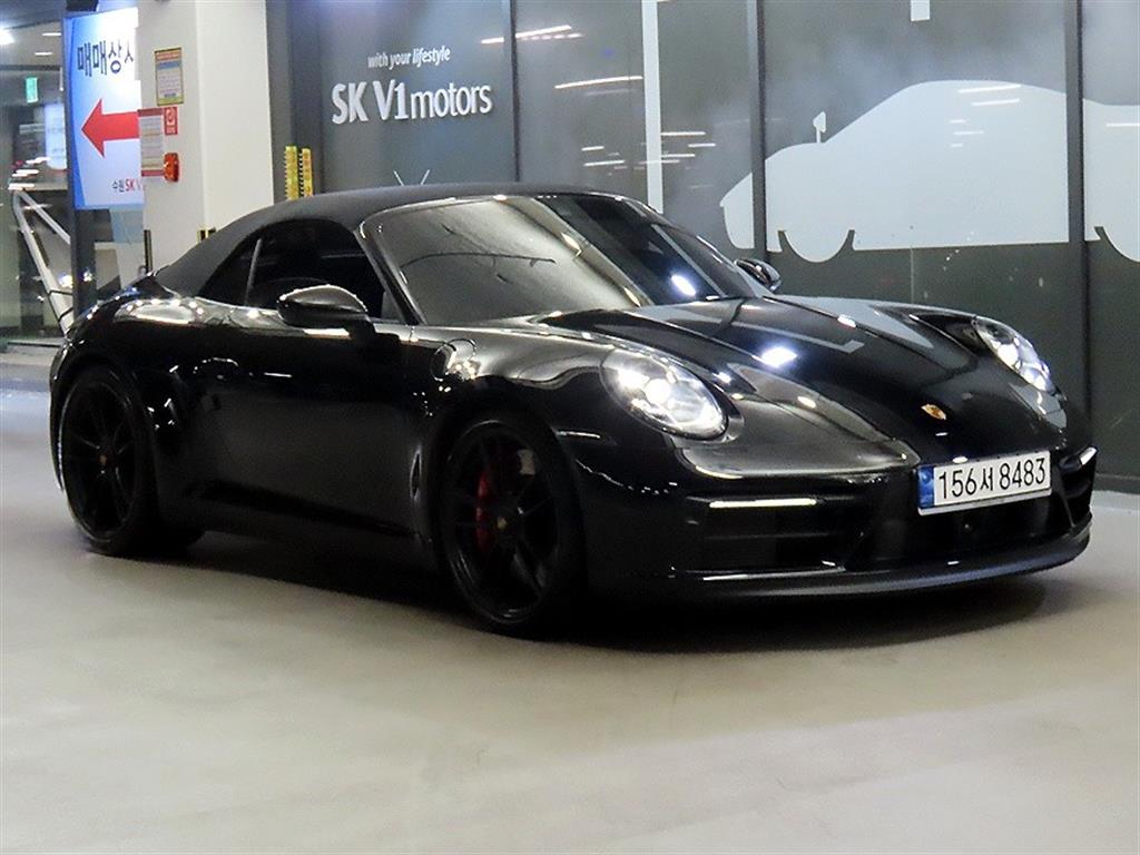 Porsche 911 (992) Carrera 4 Cabriolet GTS