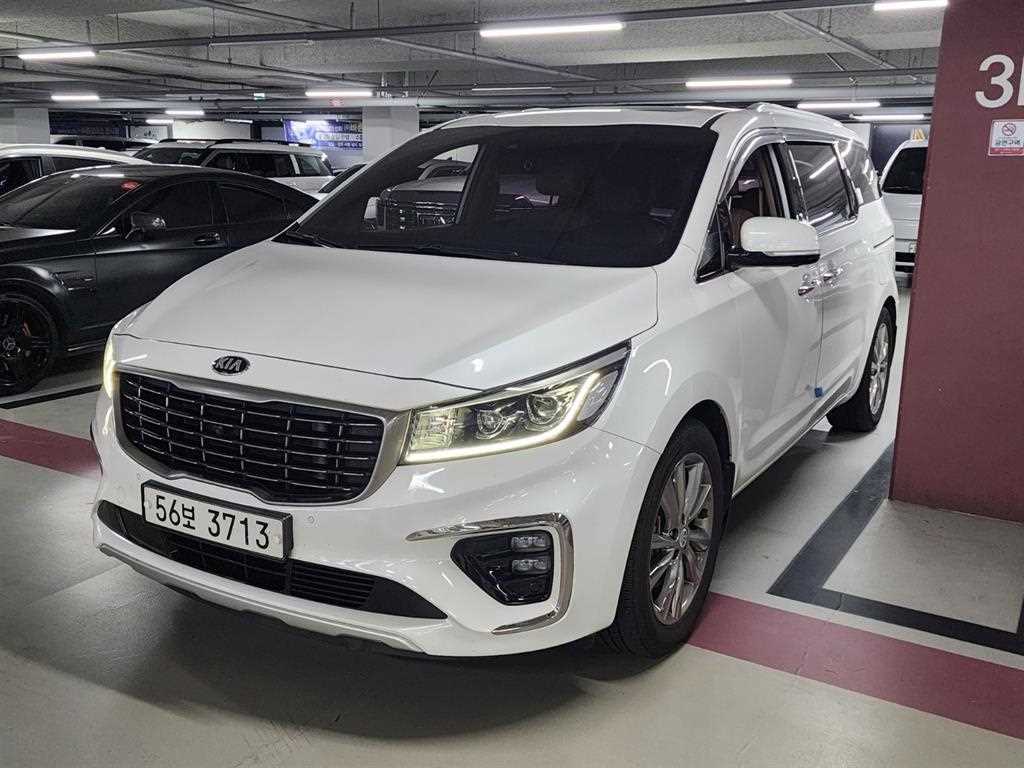 Kia The New Carnival 9인승 디젤 노블레스 스페셜