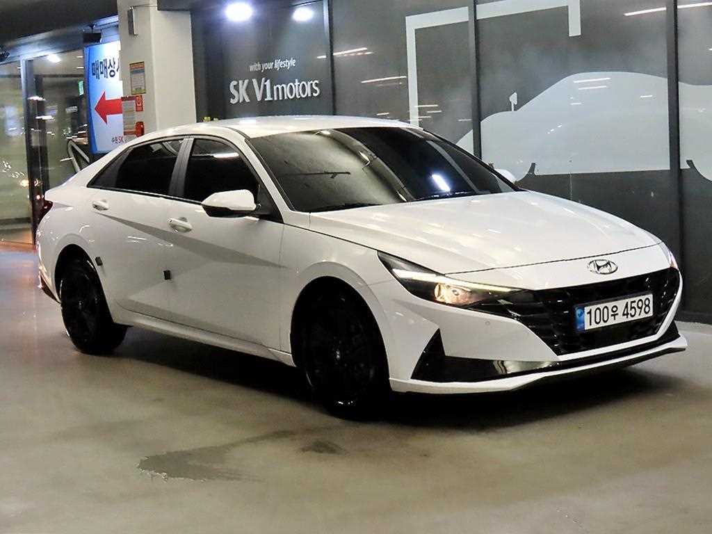 Hyundai Avante (CN7) 1.6 가솔린 모던