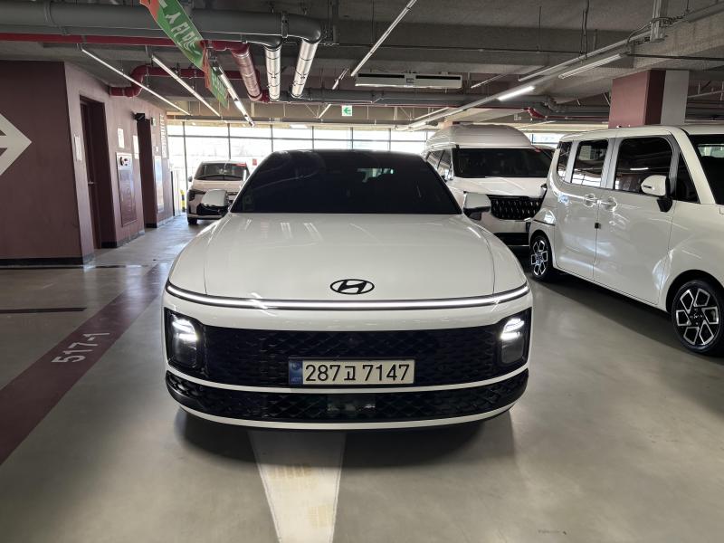 Hyundai Grandeur Hybrid (GN7) 1.6 HEV 캘리그래피 블랙 잉크