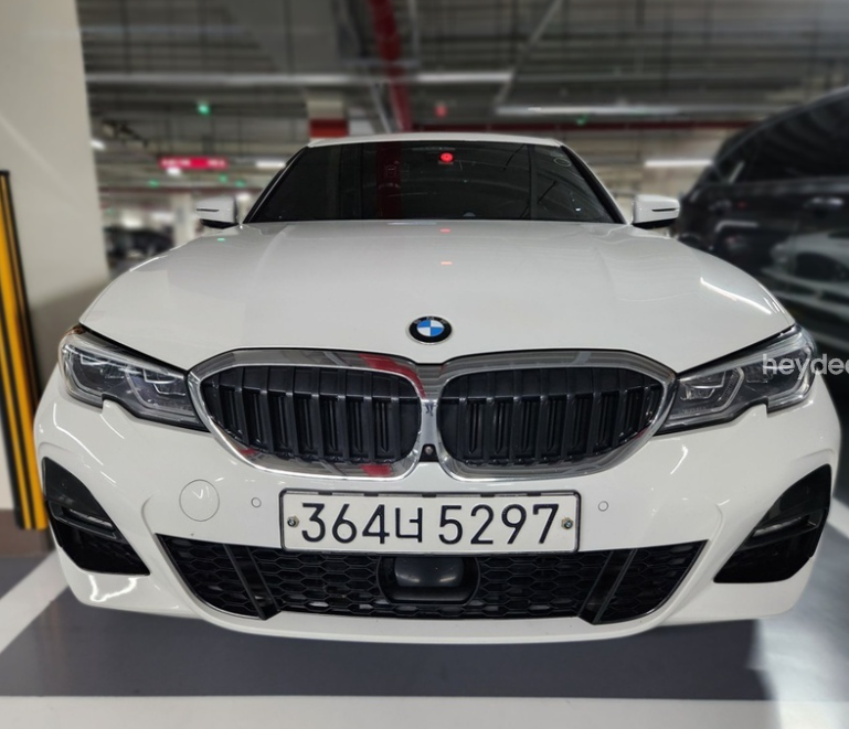BMW 3시리즈(7세대) 330e M 스포츠 팩