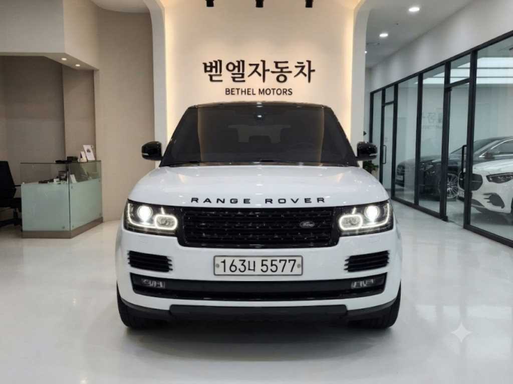 랜드로버 레인지로버 4세대 4.4 SDV8 보그 SE