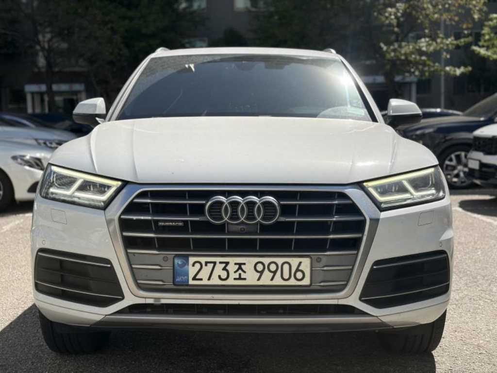 아우디 Q5(2세대) 40 TDI 콰트로 프리미엄