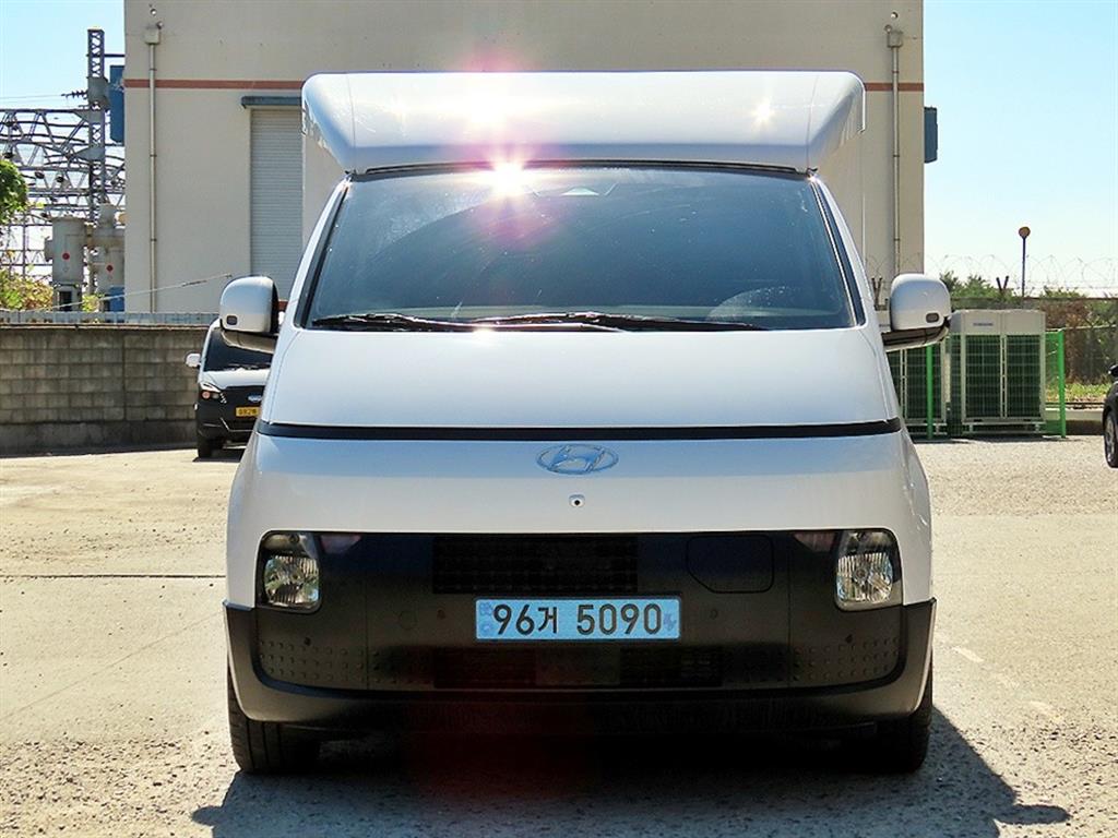 Hyundai ST1 EV 카고 프리미엄